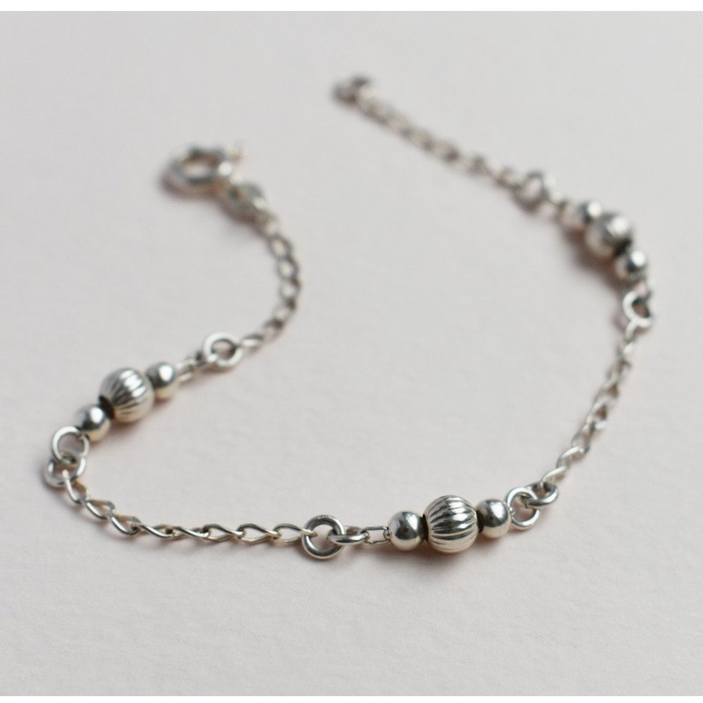 Thin simple silver chain bracelet, dainty minimalist stacking bracelet